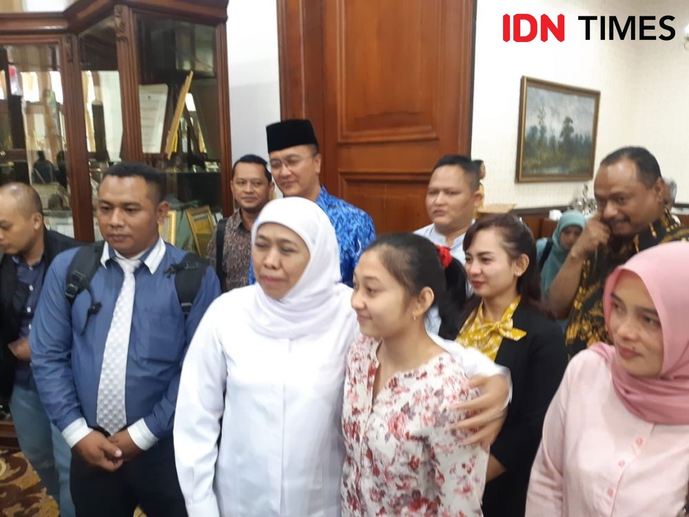 Usai Bertemu Shalfa, Khofifah Minta Pelatih Senam Minta Maaf