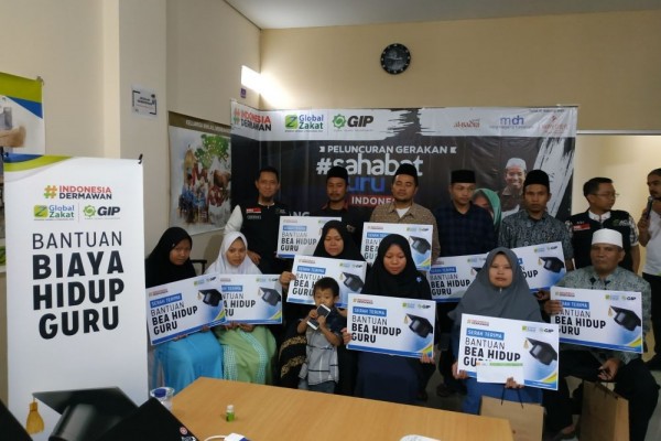 Guru Pesantren Salah Satu Pahlawan yang Tak Tersentuh Pemerintah