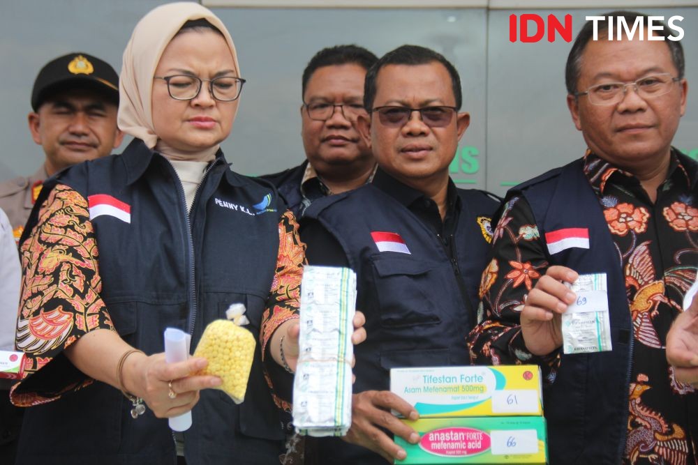 BPOM Segel Empat Toko Kosmetik dan Obat Ilegal di Tangerang