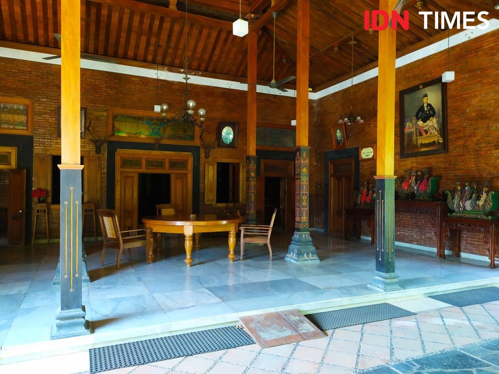 10 Potret Keunikan Arsitektur Perpaduan 3 Budaya di Balemong Ungaran