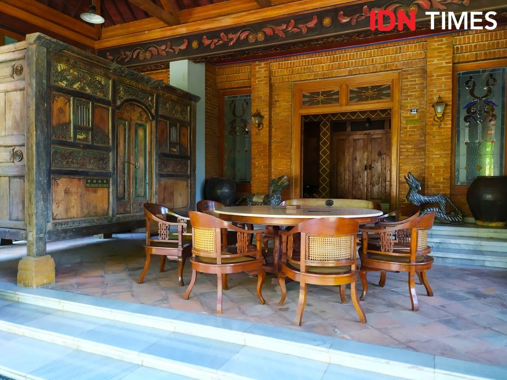 10 Potret Keunikan Arsitektur Perpaduan 3 Budaya di Balemong Ungaran
