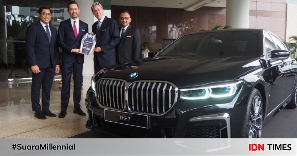 Bmw the new 7 jadi shuttle service hotel grand hyatt jakarta!