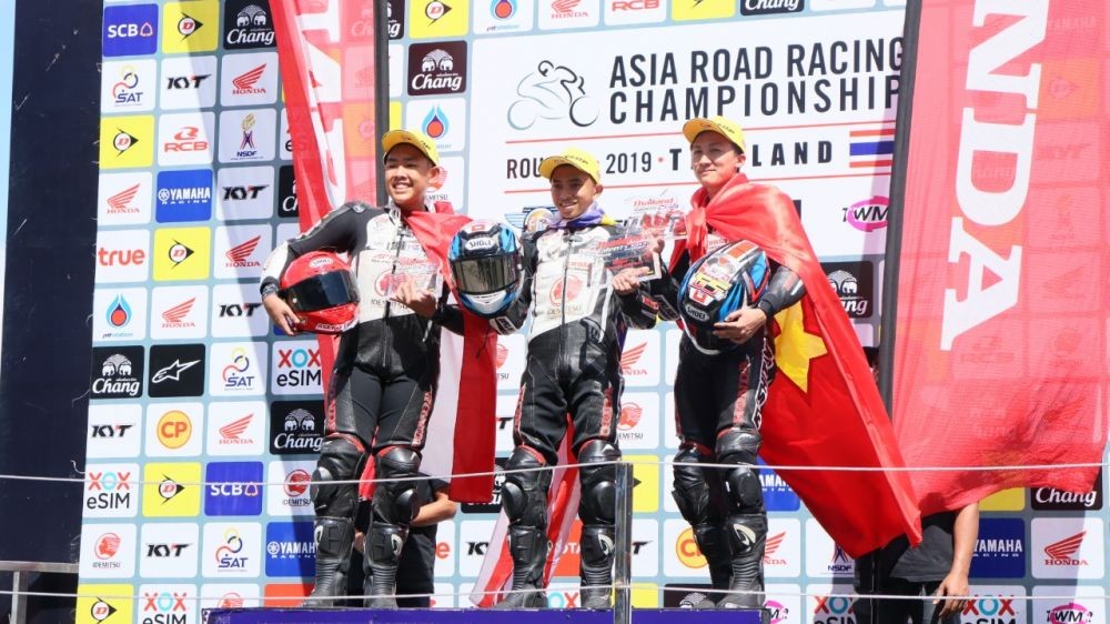 Pebalap Honda Persembahkan Rekor Baru di Sirkuit Buriram Thailand