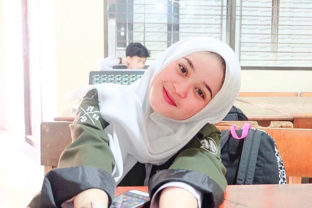 Deretan Potret Cecilia Gina, Anak Master Limbad yang Bikin Baper
