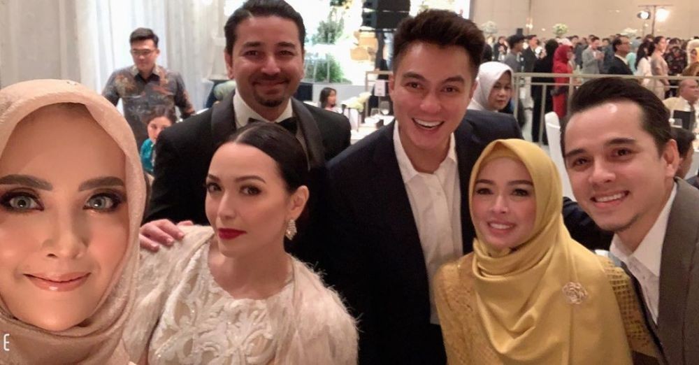 13 Keseruan Seleb Hadiri Resepsi Citra Kirana & Rezky, Reuni Artis!