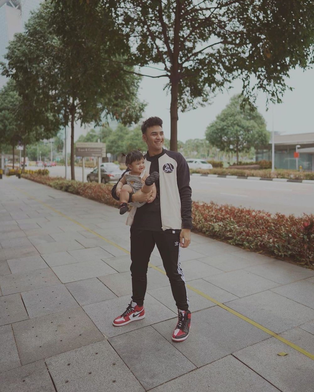 Seperti Bapak dan Anak, 10 Potret Kompak Marco Ivanos & Freya Kayonna