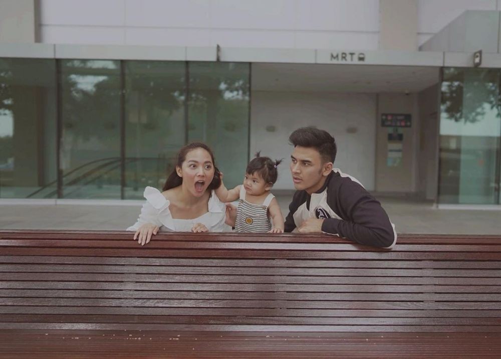 Seperti Bapak dan Anak, 10 Potret Kompak Marco Ivanos & Freya Kayonna
