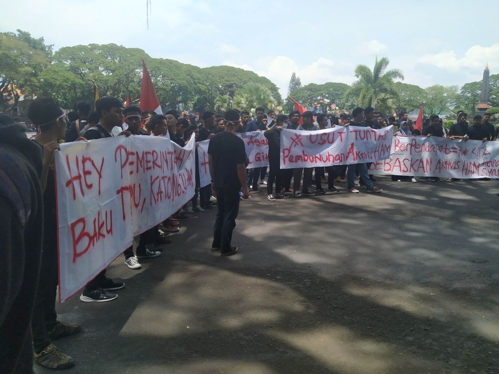 Hari HAM, Puluhan Mahasiswa Gelar Unjuk Rasa di Kota Malang 