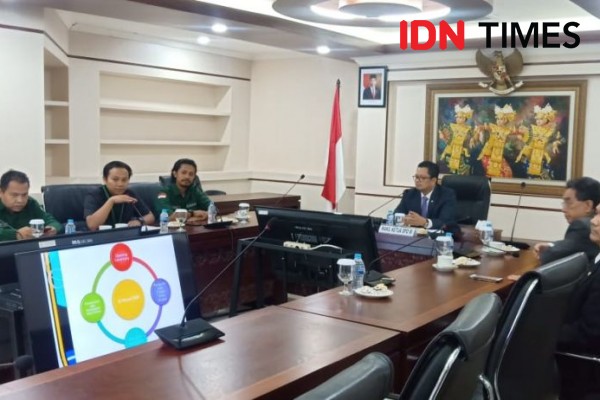 Wakil Ketua DPD RI Terima Audiensi dari Himpunan Mahasiswa Islam