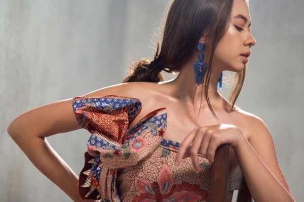 Berwajah Bule, 8 Artis Menawan Ini Ternyata Mempunyai Darah Jawa Lho