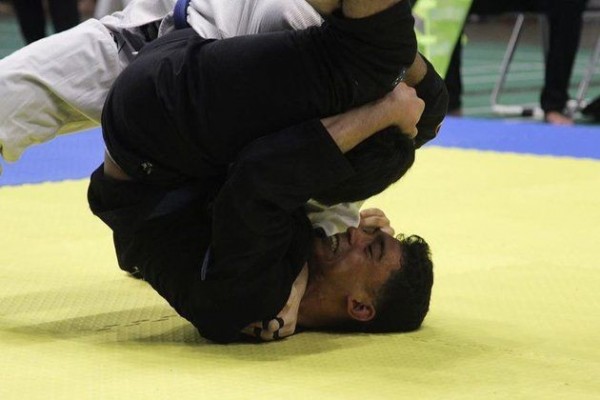Gak Hanya Basket, 10 Potret Aksi Daffa Wardhana Berolahraga Jiu Jitsu