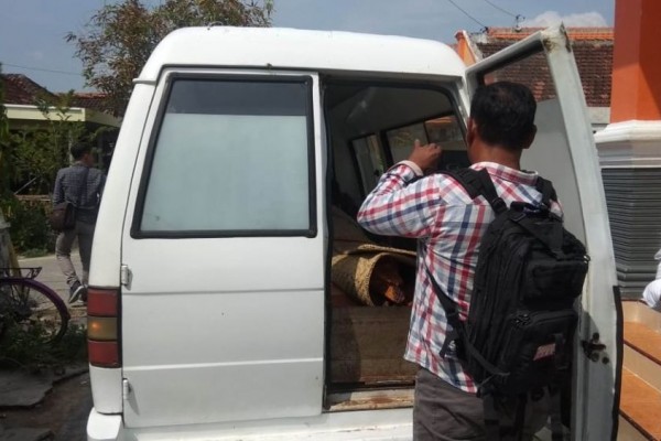 Kuli di Lamongan Tewas Usai Pesta Arak Oplosan Bersama Enam Rekannya