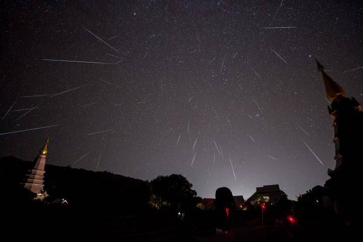 Mengenal Hujan Meteor Geminid, Puncaknya Terjadi Di 14 Desember 2019!