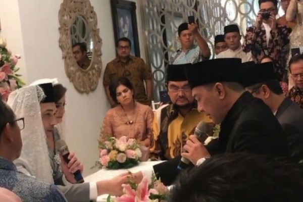 10 Potret Artis di Nikahan Cut Tari & Richard Kevin yang Digelar Tertutup