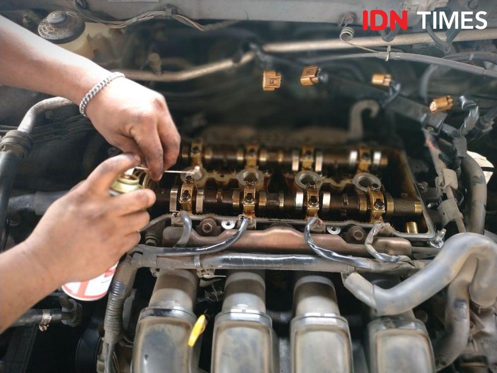 CSR Unik! ENI Lubricant Ganti Oli 67 Mobil PMI