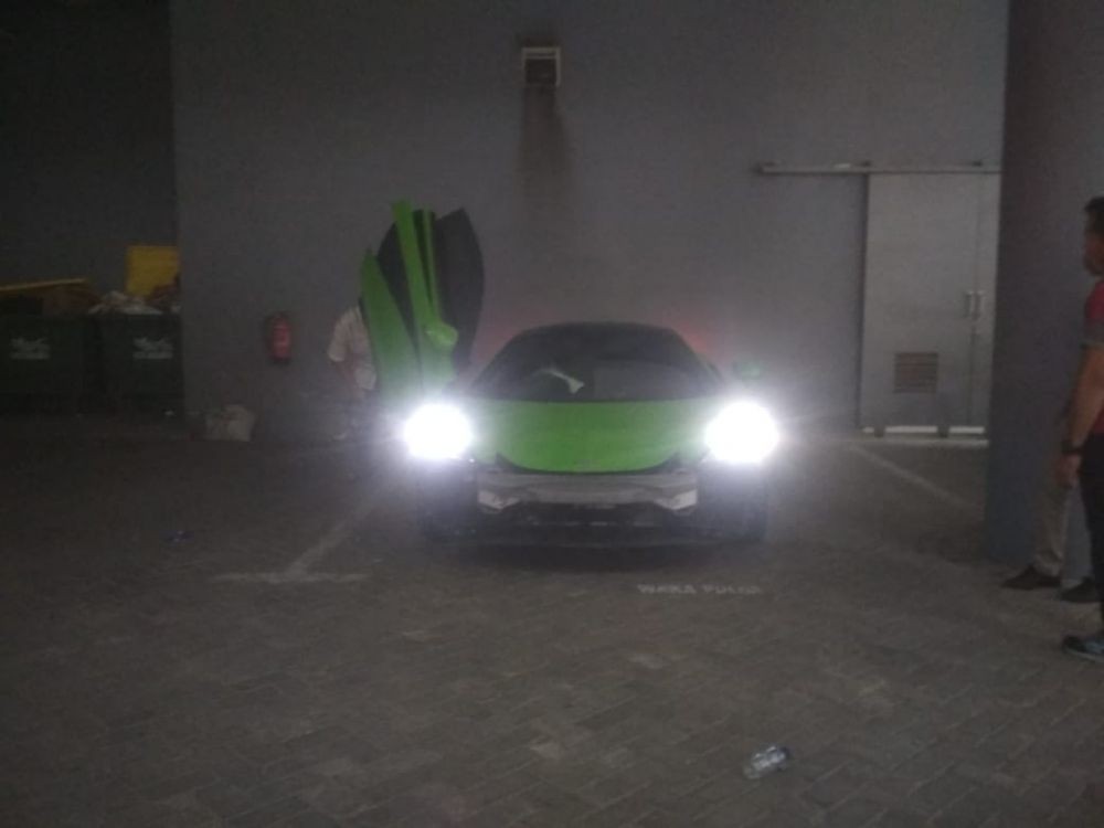 Delapan Supercar Mewah Ditahan di Mapolda Jatim, Ada Apa?