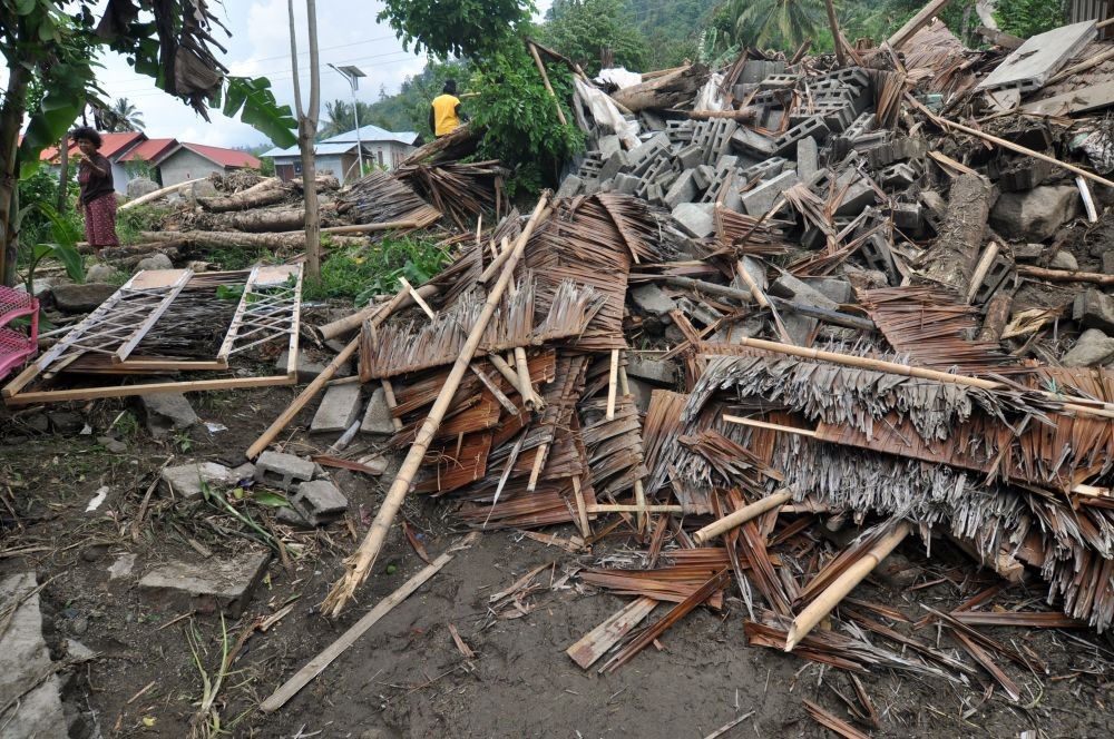 TPL Berikan Bantuan Sembako pada Korban Banjir Bandang Samosir