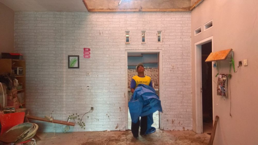 Hujan Deras dan Angin Kencang Rusak Rumah Warga, Satu Orang Terluka