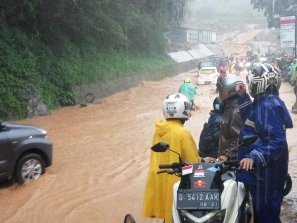 5 Jam Diguyur Hujan, 8 Kecamatan di Kabupaten Bandung Dilanda Bencana