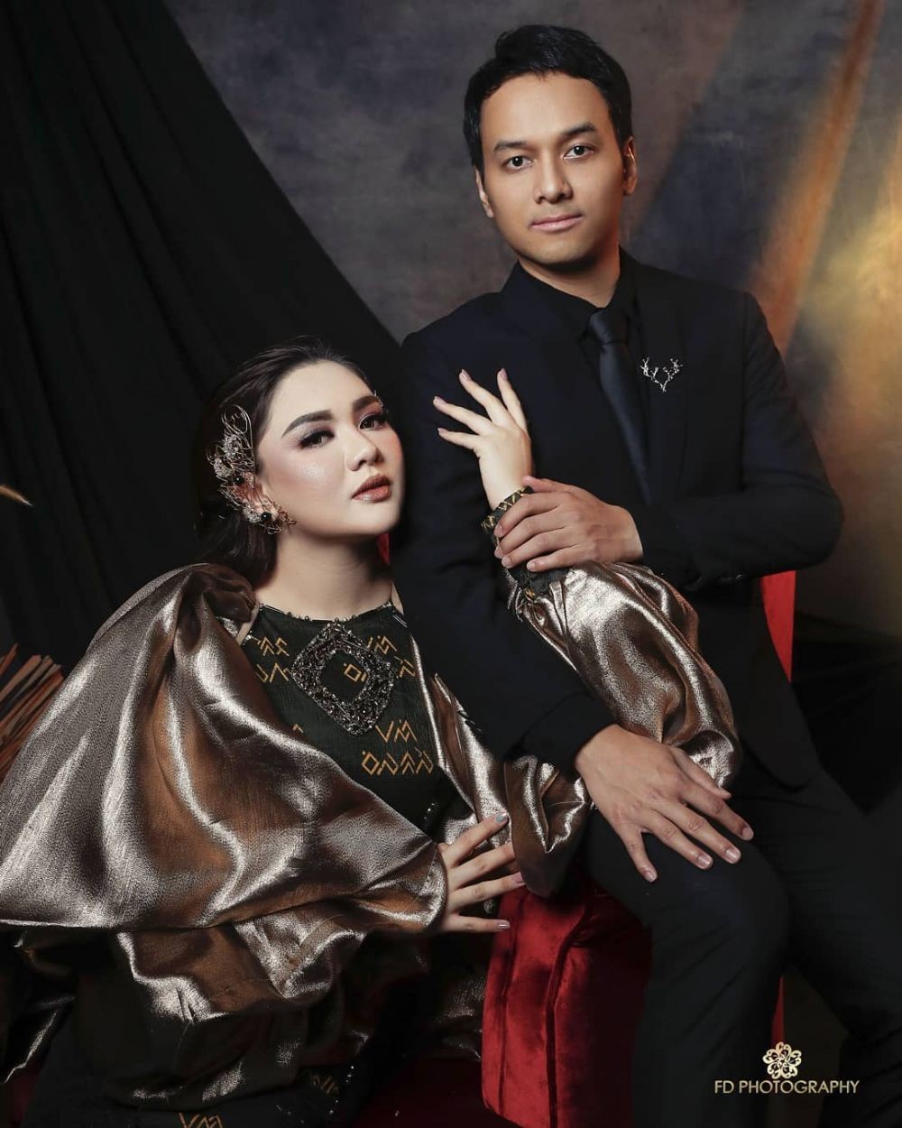 Tahun Baru Penuh Suka Cita, 15 Artis yang Segera Melahirkan di 2020