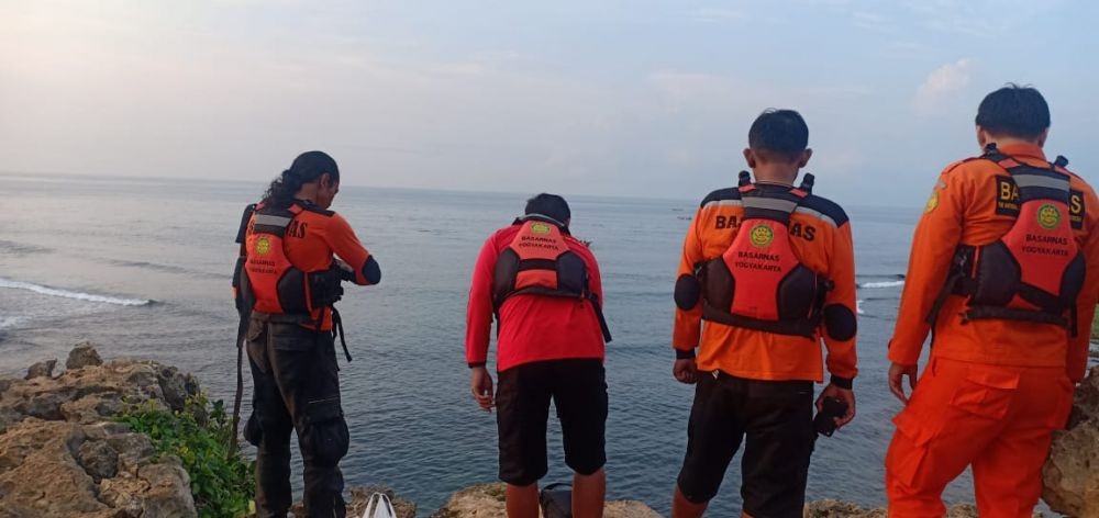 Pencarian 2 Korban Tenggelam di Pantai Slili Gunungkidul Masih Nihil