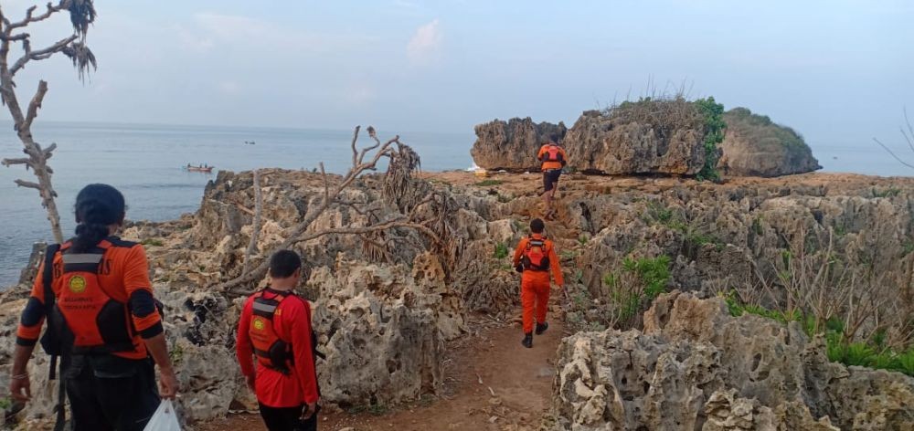 Pencarian 2 Korban Tenggelam di Pantai Slili Gunungkidul Masih Nihil