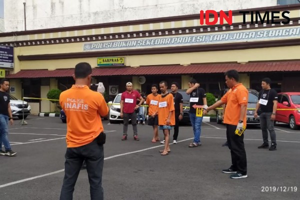 Rekonstruksi Pembunuhan Mahasiswa UMI, Tersangka Peragakan 17 Adegan