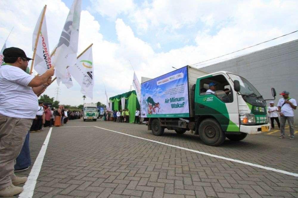 Luncurkan Lumbung Air Wakaf, ACT Salurkan Bantuan Air Bersih