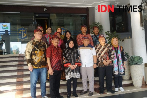 Fraksi PDIP DPRD DKI ke Surabaya, Sinyal Risma Ikut Pilkada DKI 2022?