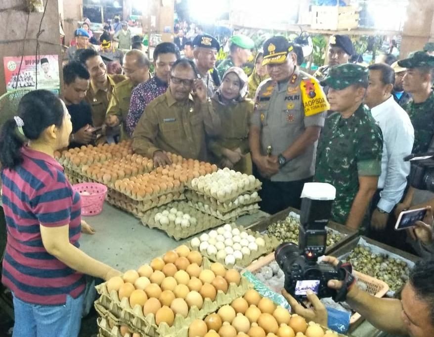 Sidak ke Pasar Jelang Nataru, Kapolda Beri Warning Kepada Spekulan