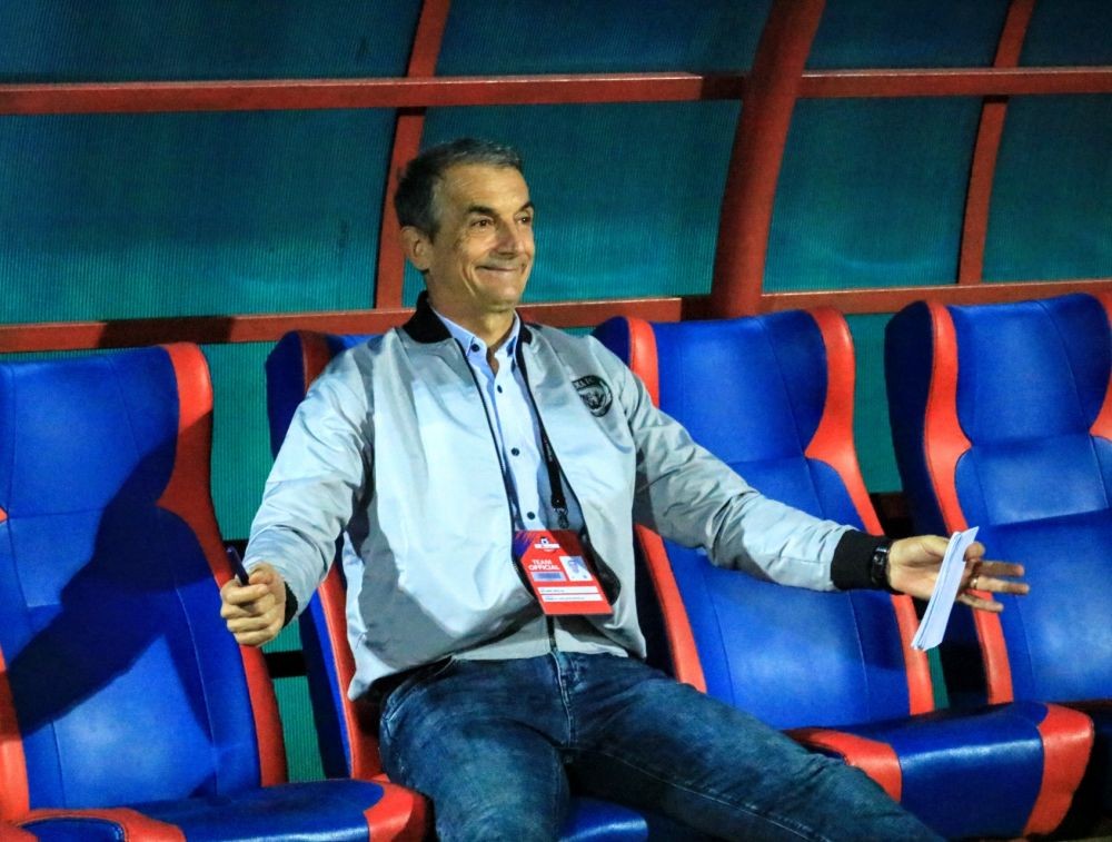 Milomir Seslija Pasrah Kontraknya Tak Diperpanjang Arema FC