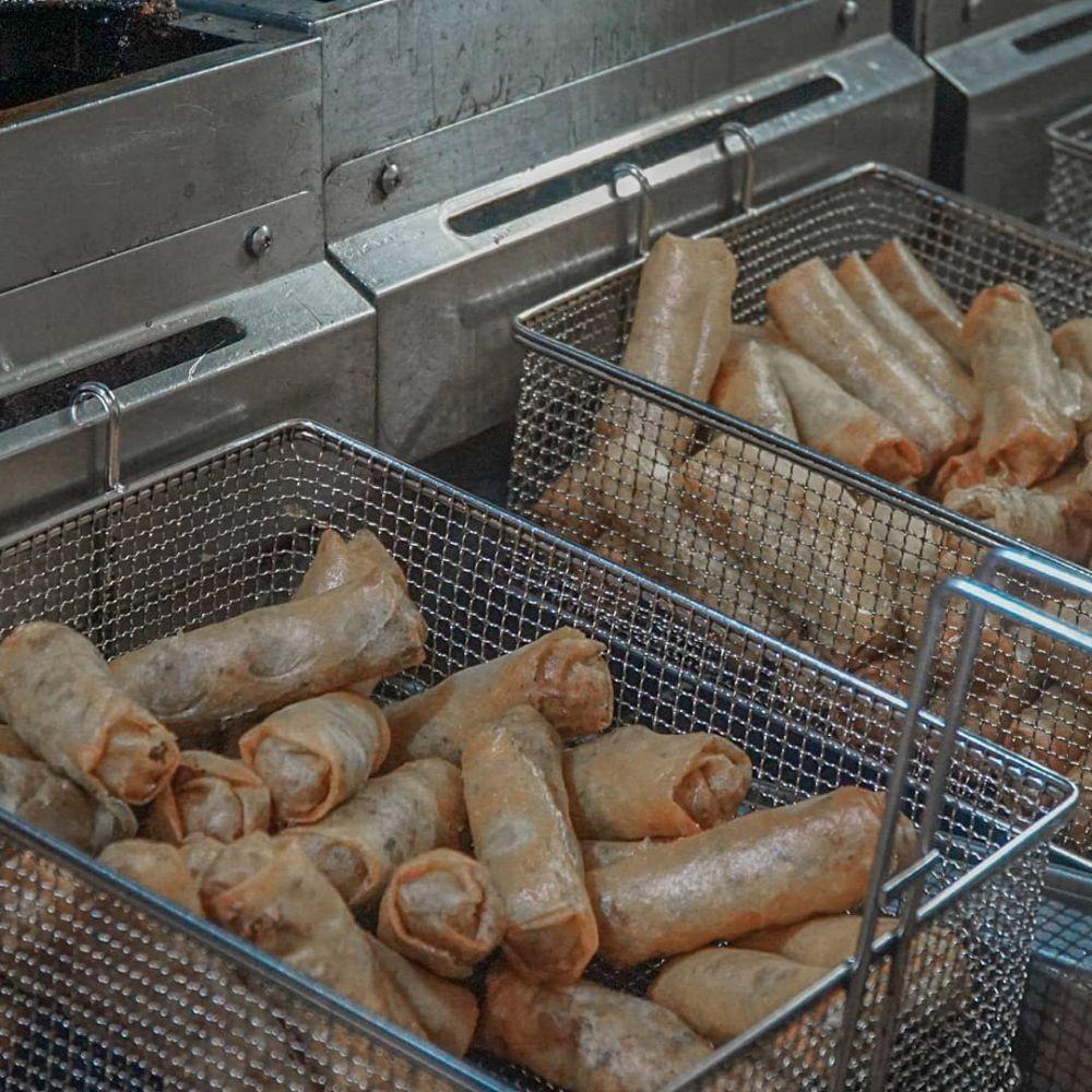 5 Varian Lumpia Unik yang Cuma Bisa Kamu Cicipi di Lunpia Cik Meme