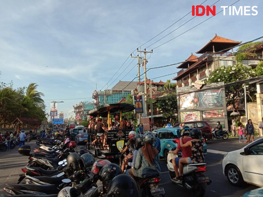 Cerita Sopir Taksi Online Sepi Orderan di Bali: Dedel Duel Mbak!