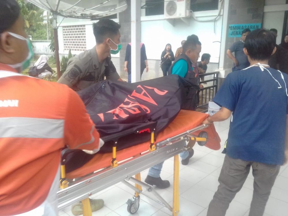 Evakuasi Korban, Ada 8 Anak-anak Tewas Terjebak dalam Bus Sriwijaya 