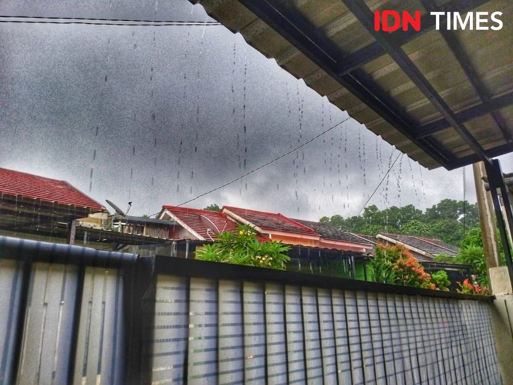 BMKG: Hari Ini Seluruh Jakarta Rata Diguyur Hujan dari Siang ke Malam