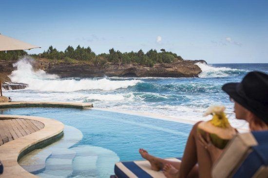 10 Rekomendasi Beach Club di Bali yang Paling Asyik dan Seru Banget