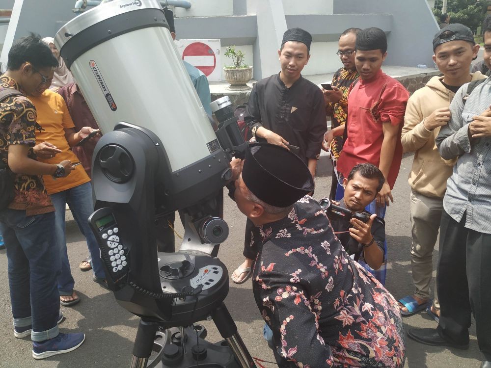 UIN Malang Lakukan Salat Serta Pemantauan Gerhana Matahari Cincin