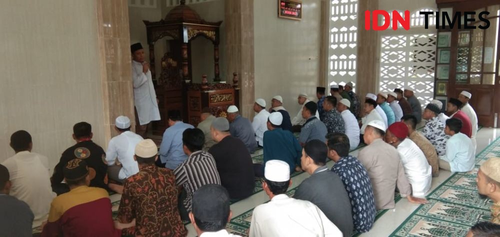 Ribuan Warga Binjai Salat Gerhana Berjamaah di Masjid Agung