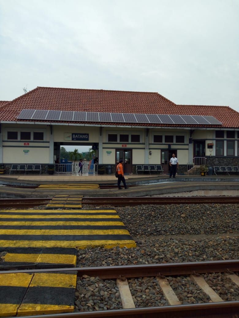 Pertama di Indonesia, Stasiun Kereta Batang Pakai Listrik Tenaga Surya