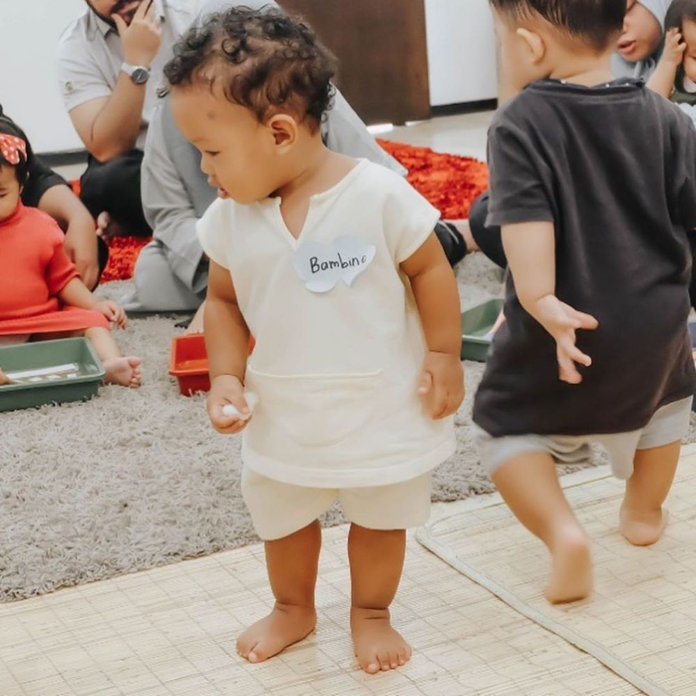 Gemesin! 10 Potret Terkini Bambino, Anak Babe Cabita