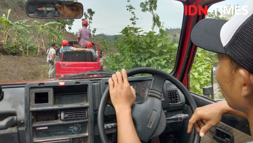 Serunya Berkendara Jeep Menikmati Keindahan Bukit Patiayam Kudus 