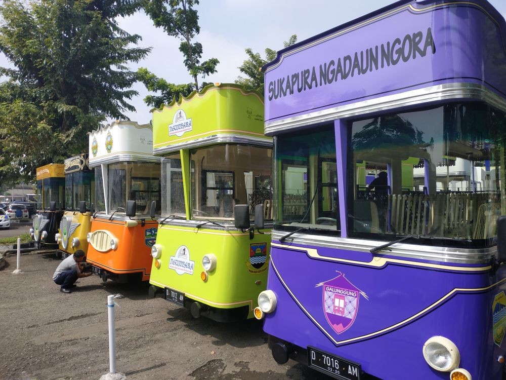 30 Bus Pariwisata Baru Disebar ke 27 Kabupaten/Kota di Jabar