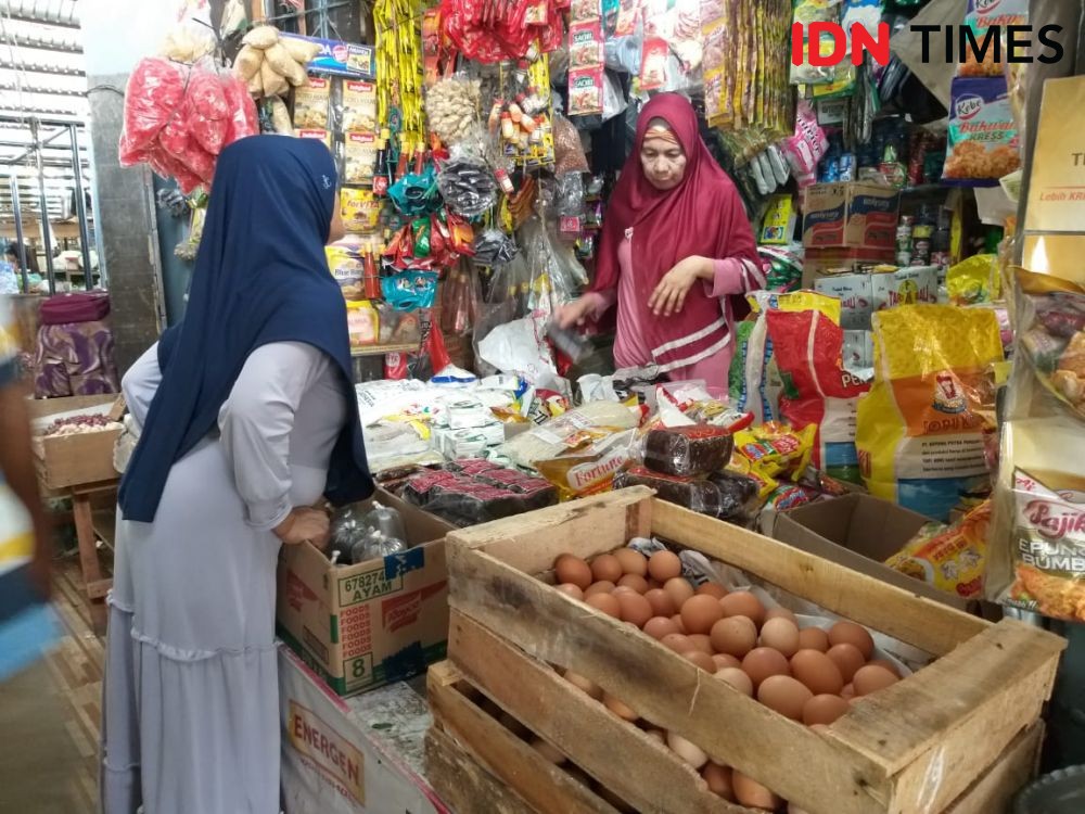 Jelang Tutup Tahun, Harga Ayam Potong dan Telur di Palembang Naik