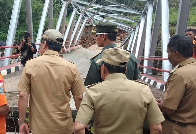 Jembatan Penghubung Kabupaten Putus, Gubernur Sumsel Ambil Langkah Ini