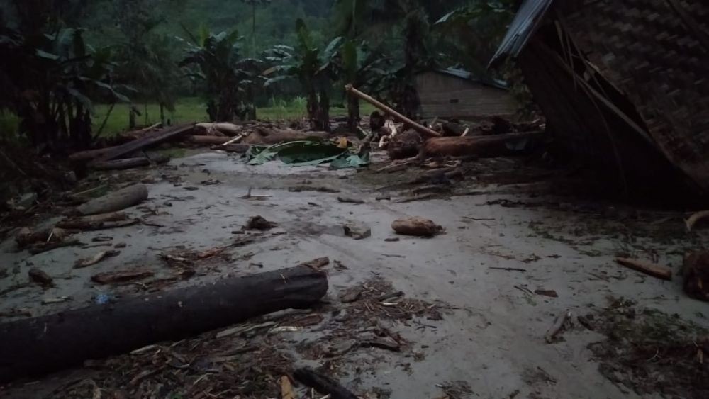 Banjir Bandang di Labura, Satu Keluarga Masih Belum Ditemukan