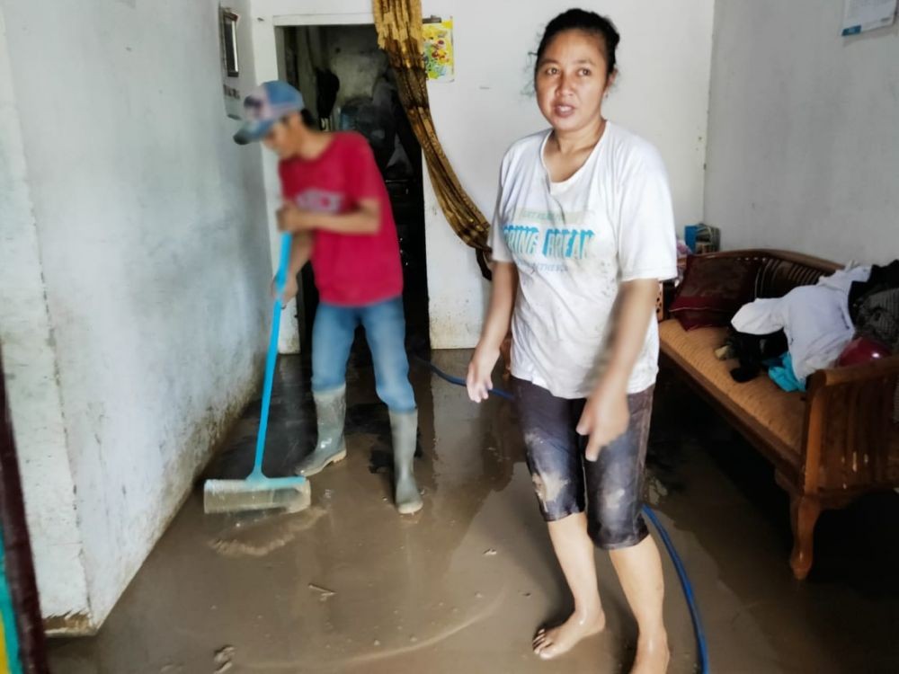Lalu Lintas Jalur Pantura Kudus-Pati Tersendat Luapan Banjir Bandang