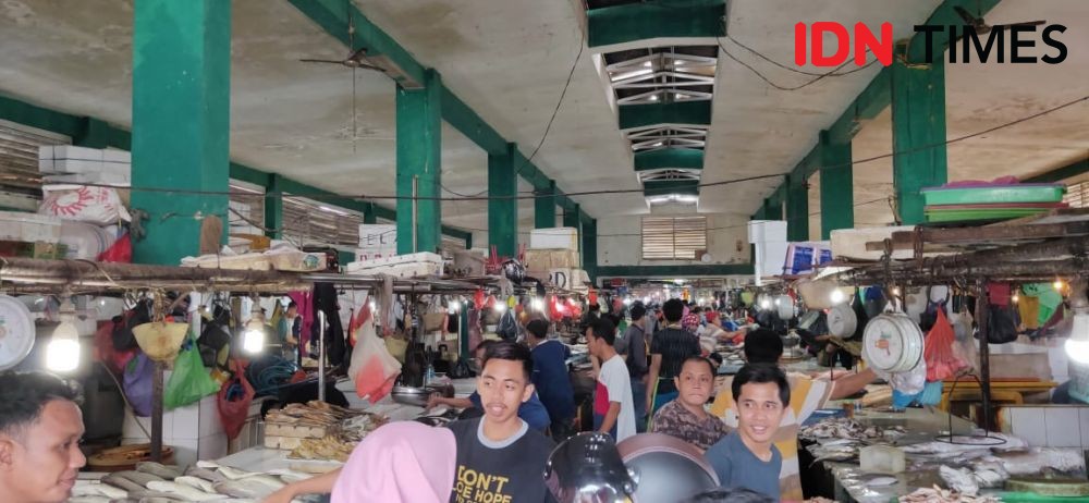 Memudahkan Pembeli, Pasar Pandan Sari Balikpapan Dilengkapi Eskalator
