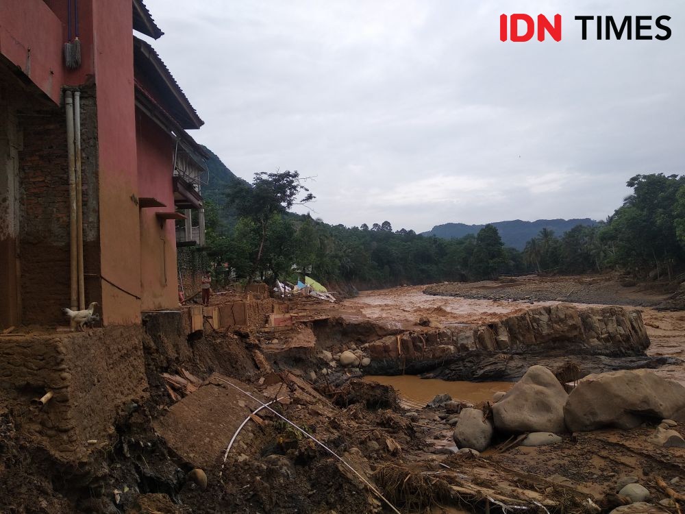 Banjir dan Tanah Longsor di Lebak, Sejumlah Akses Jalan Terputus  