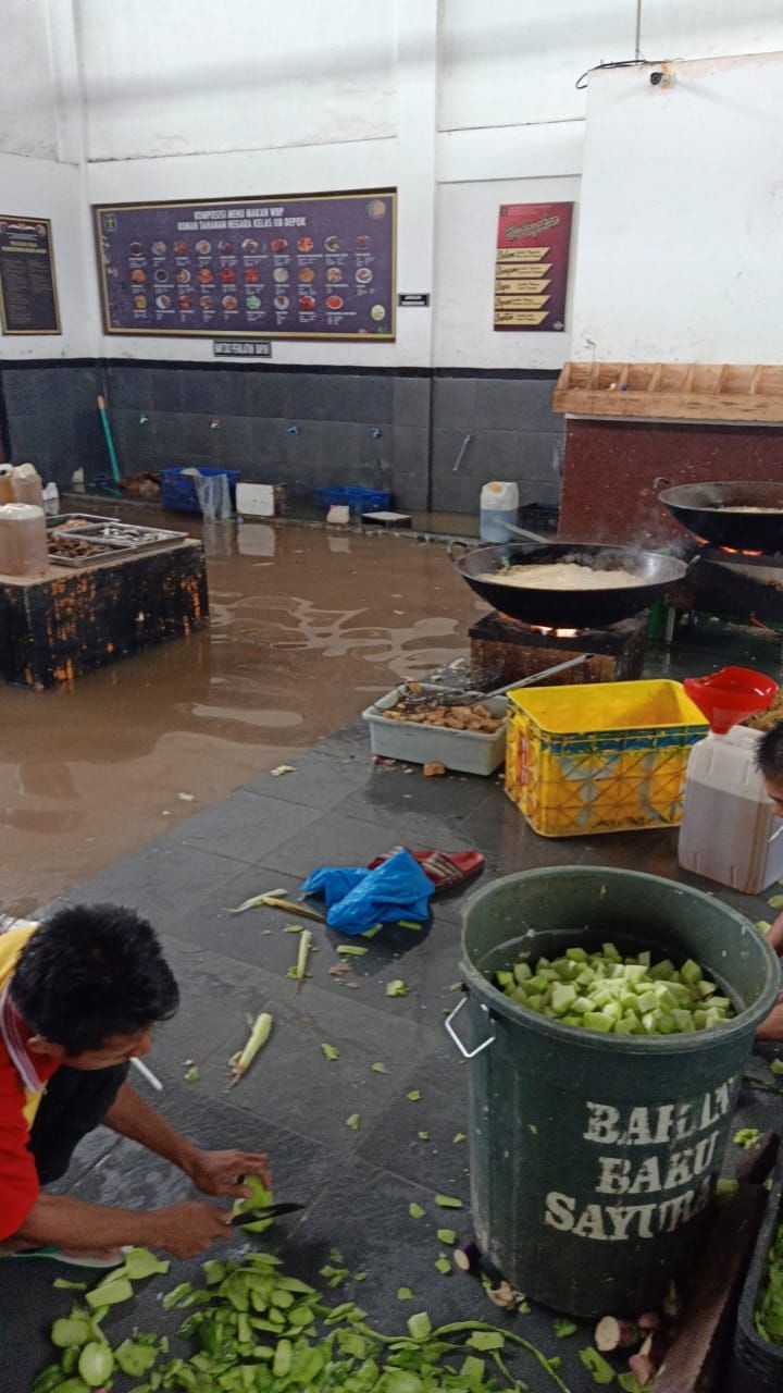Banjir Rendam Rutan Depok, 40 Warga Binaan Wanita Dievakuasi