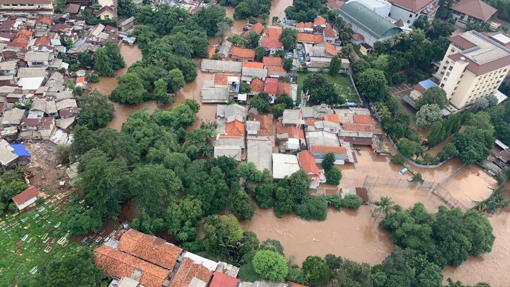 Pemprov Jateng Kirim 66 ribu Logistik untuk Korban Banjir di Jakarta